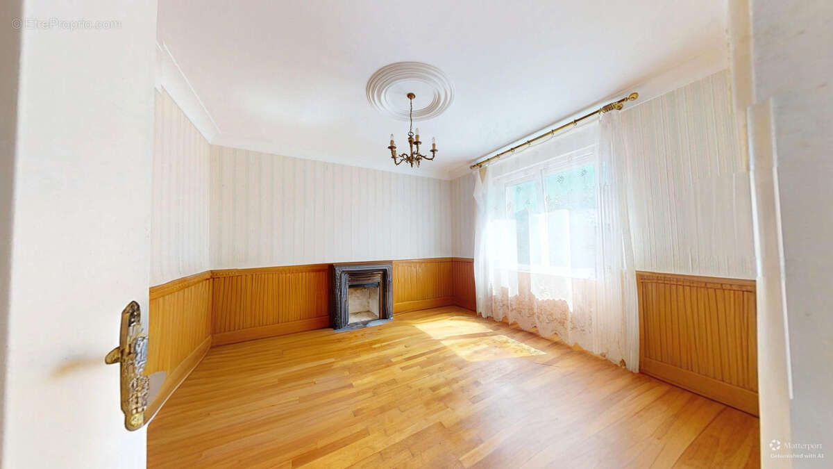 Maison à PLOUGUERNEAU