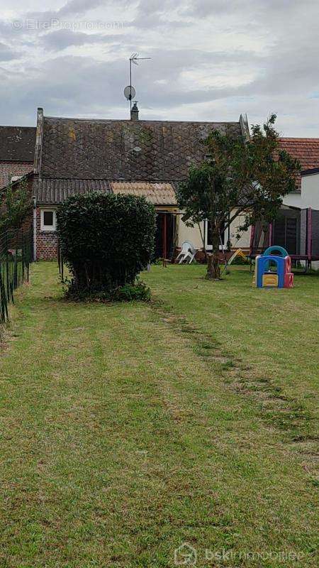 Maison à VILLERS-BRETONNEUX
