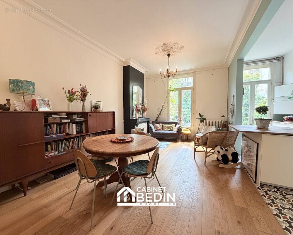 Appartement à BORDEAUX