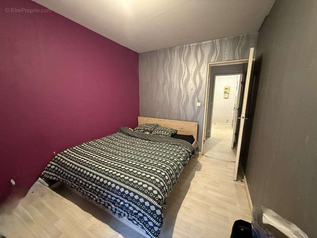 Appartement à SAINT-JEAN-DE-BRAYE