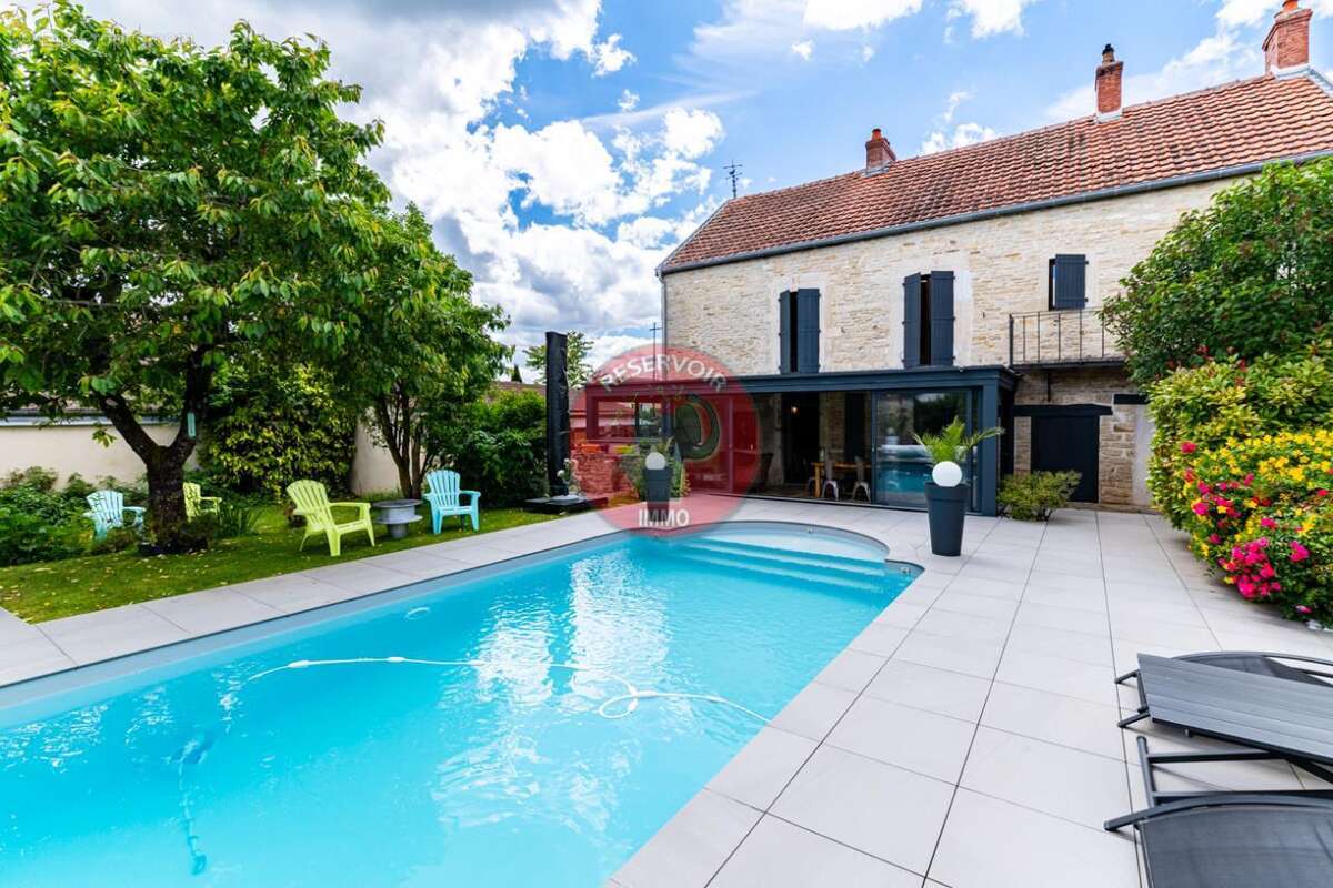 Maison à SAVIGNY-LE-SEC