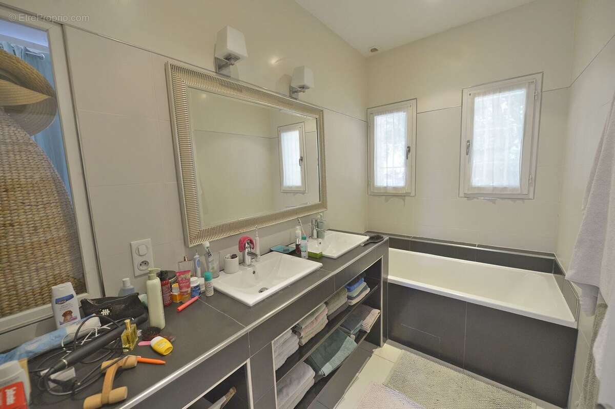 Maison 112 m² à Royan  - photo 9