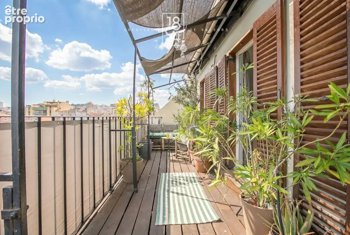 Appartement à MARSEILLE-6E
