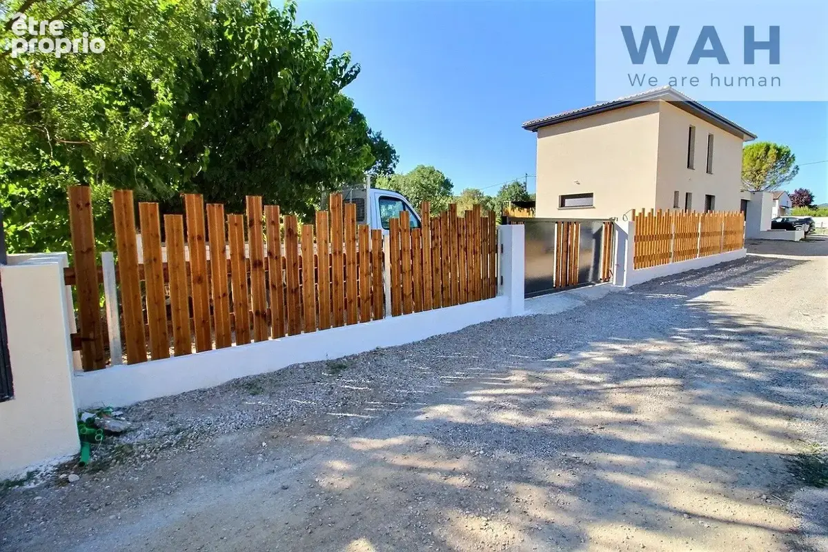 Vente villa 6 pieces, 5 chambres, garage, piscine - 34380 sa - photo 2