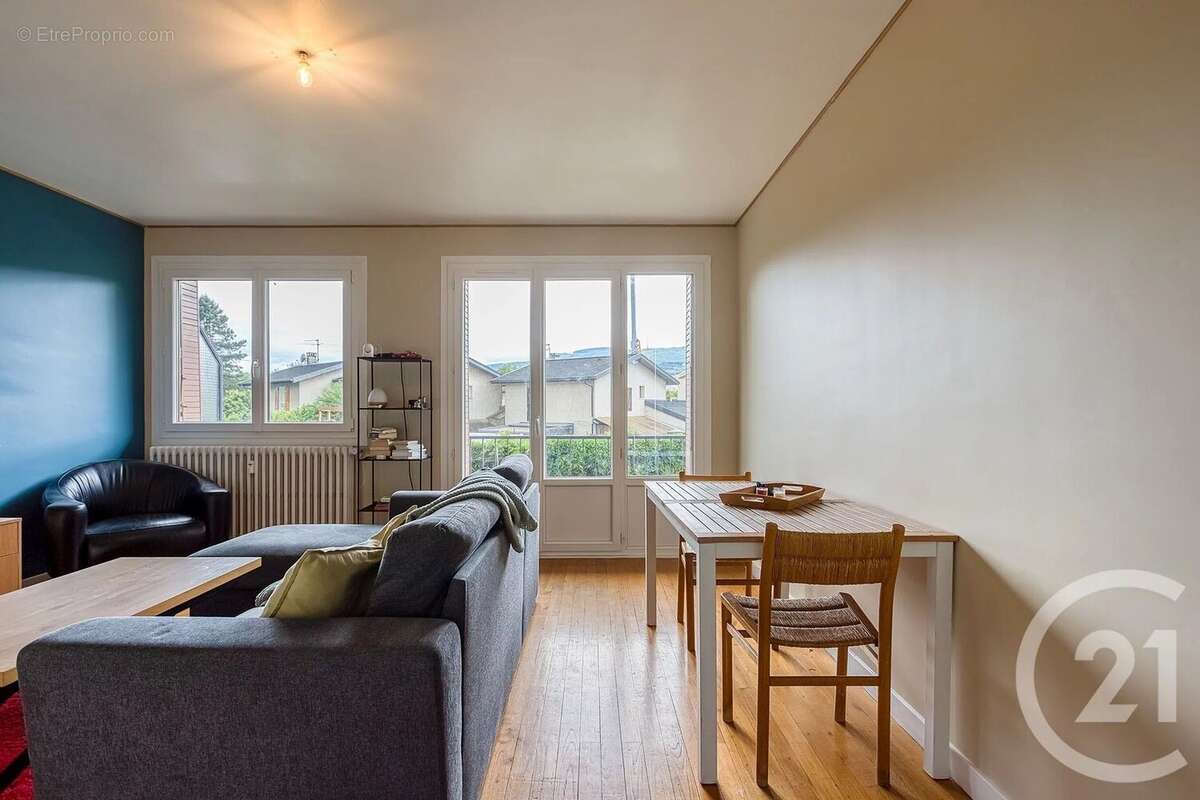 Appartement 92 m² à Rumilly  - photo 20