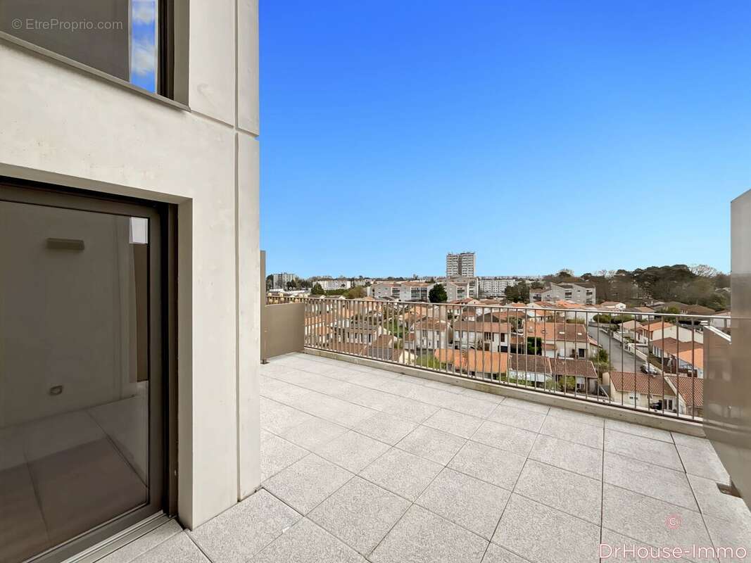 Appartement 109 m² à Merignac  - photo 8