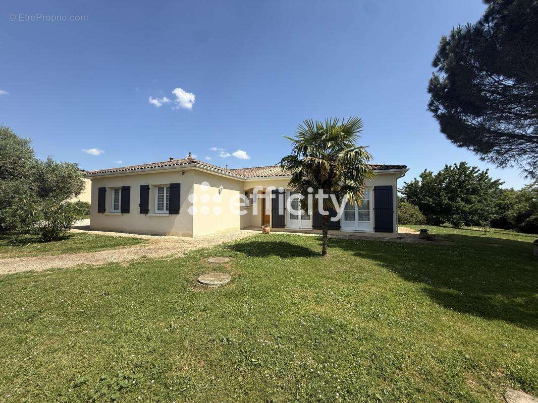 Maison à BARRO