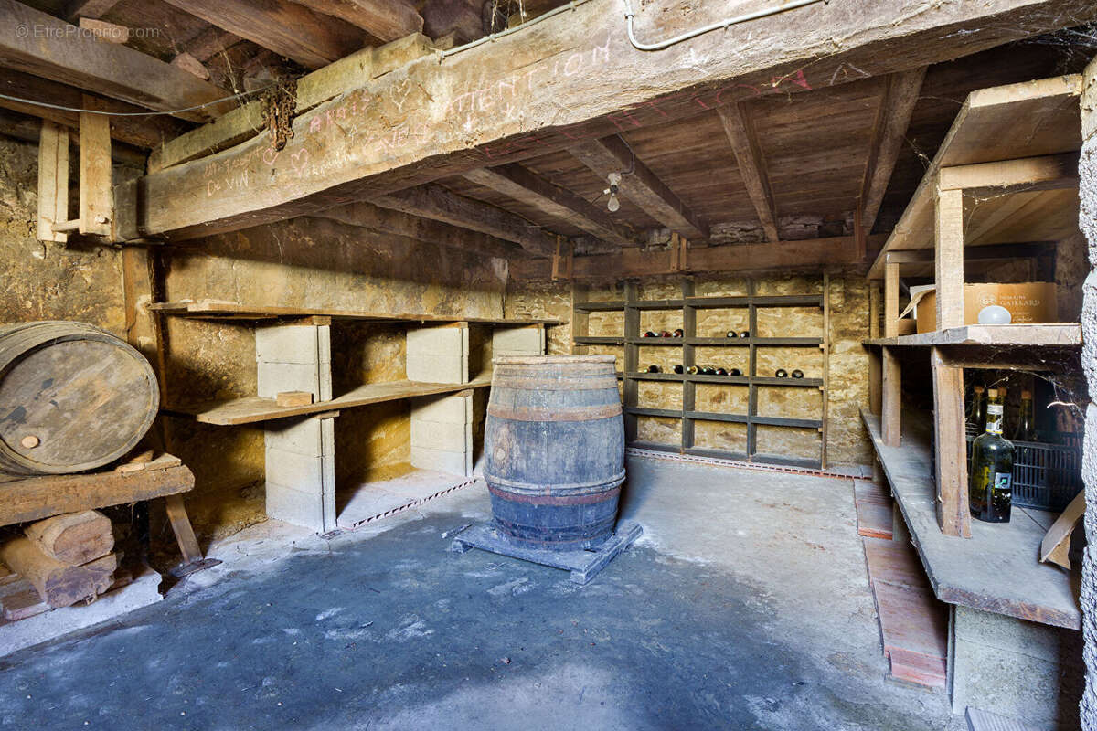 Maison à REPLONGES