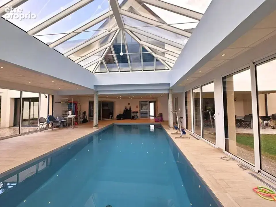 Maison 10 pièces 530 m² à vendre à Caen (14000) - photo 3