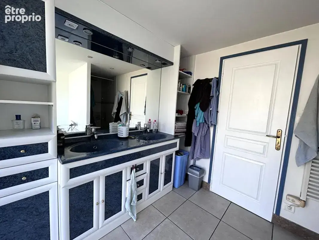Neuville de Poitou - Secteur Bellefois - Maison 4 chambres (possibilité 5) + dépendance à rénover de 34m2) - photo 8