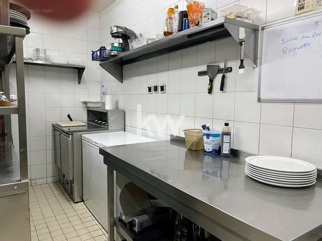 Commerce à IVRY-SUR-SEINE