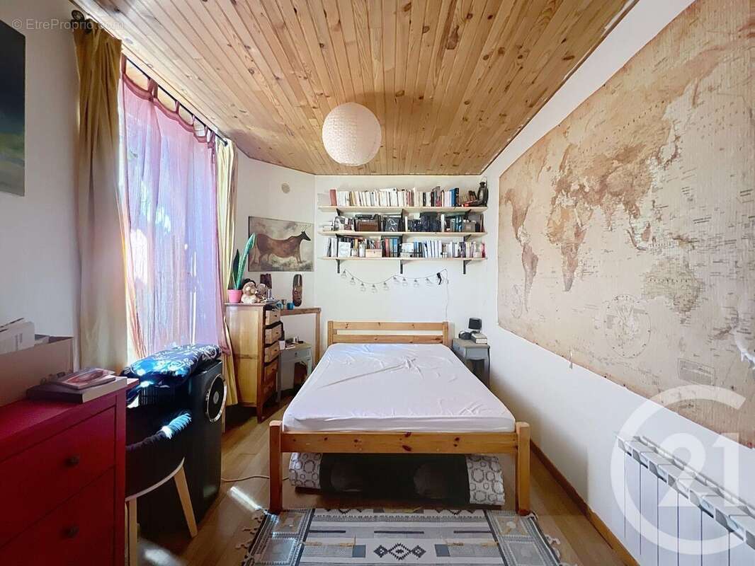 Maison à MONTEREAU-FAULT-YONNE