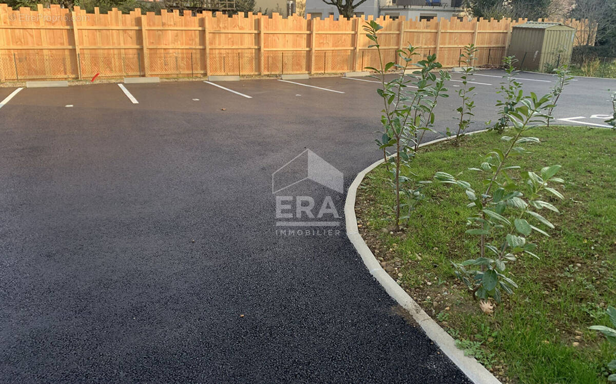 Autre à BOURG-EN-BRESSE