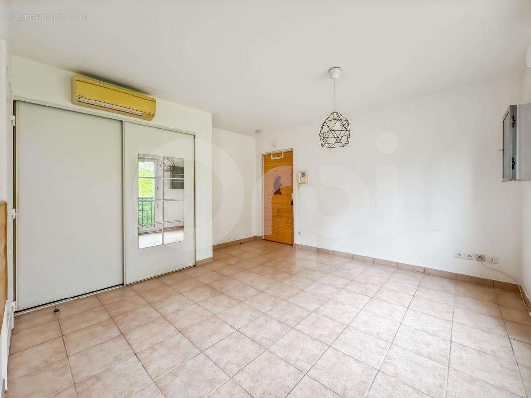 Appartement à HYERES