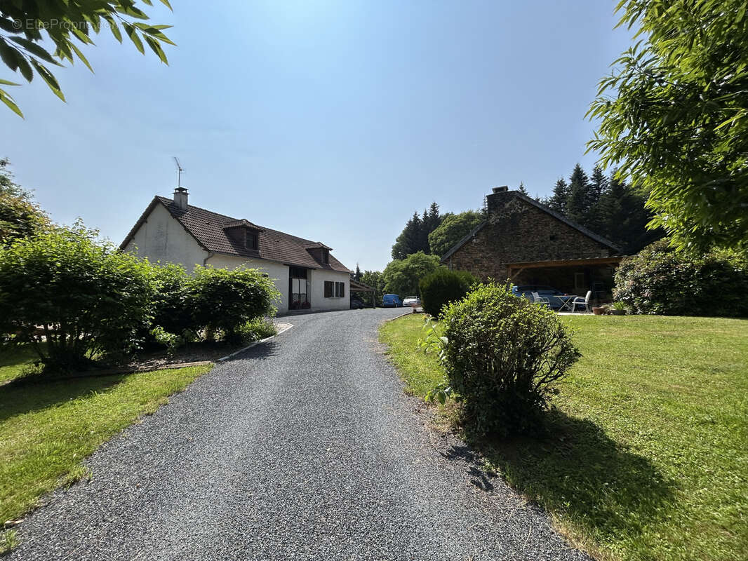 Maison à SAINT-JAL