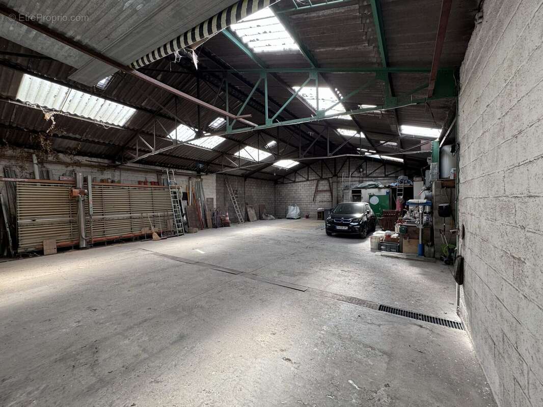 Commerce à COLOMBES