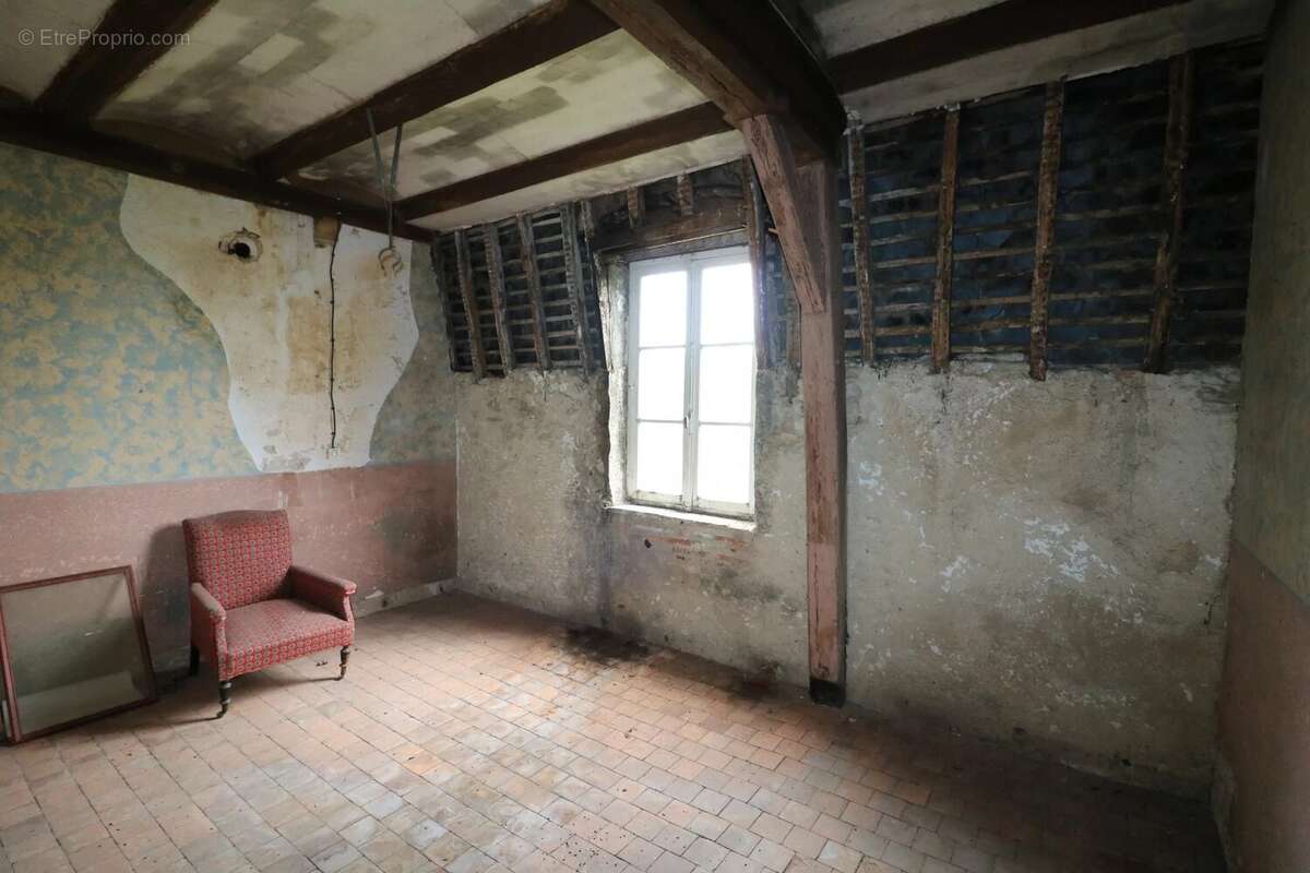 Maison à CHATILLON-EN-BAZOIS