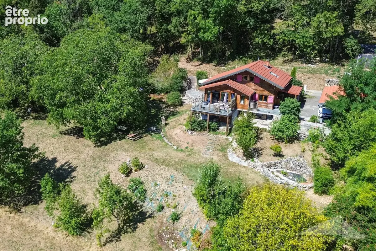 Maison à PERON