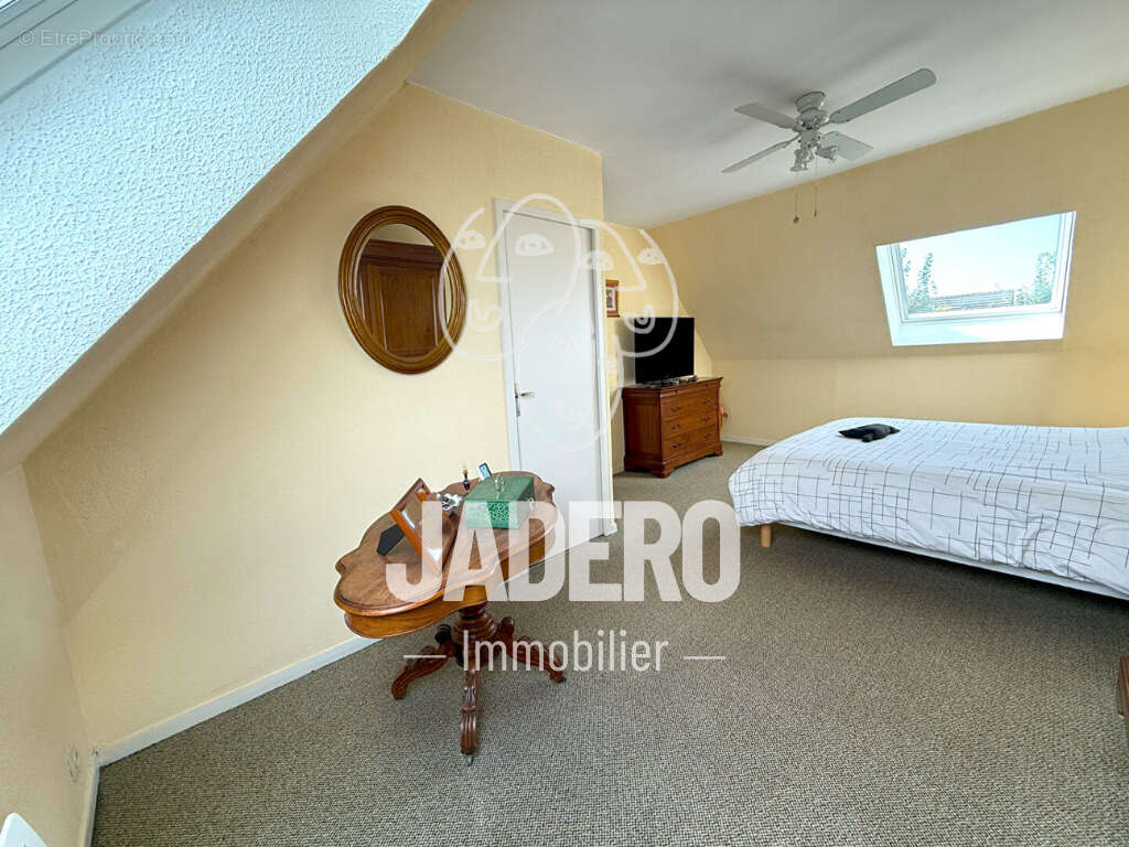 Maison à FRANQUEVILLE-SAINT-PIERRE