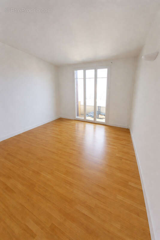 T3 ascenseur, vue, balcon, garage et cave - photo 6