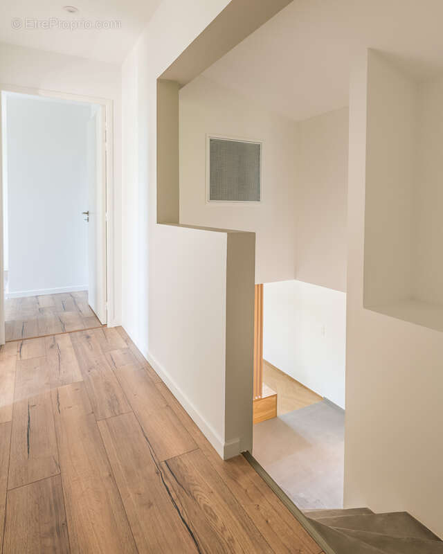 Maison à TASSIN-LA-DEMI-LUNE