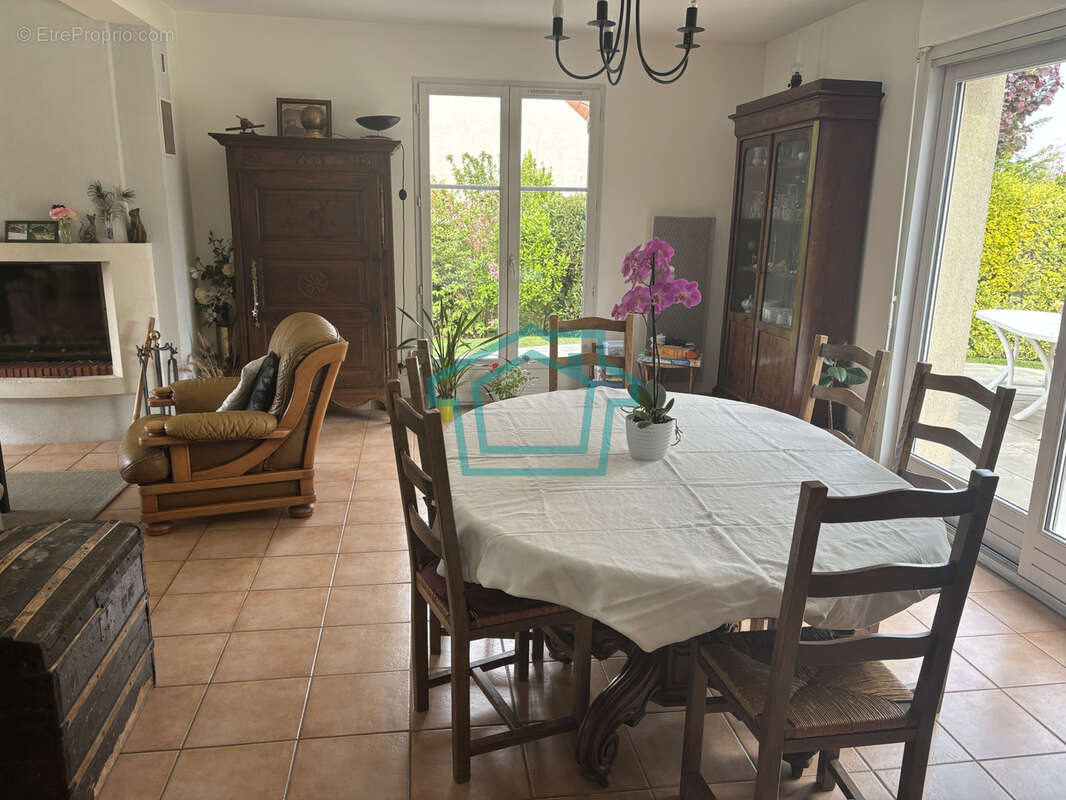 Maison à ORGERUS