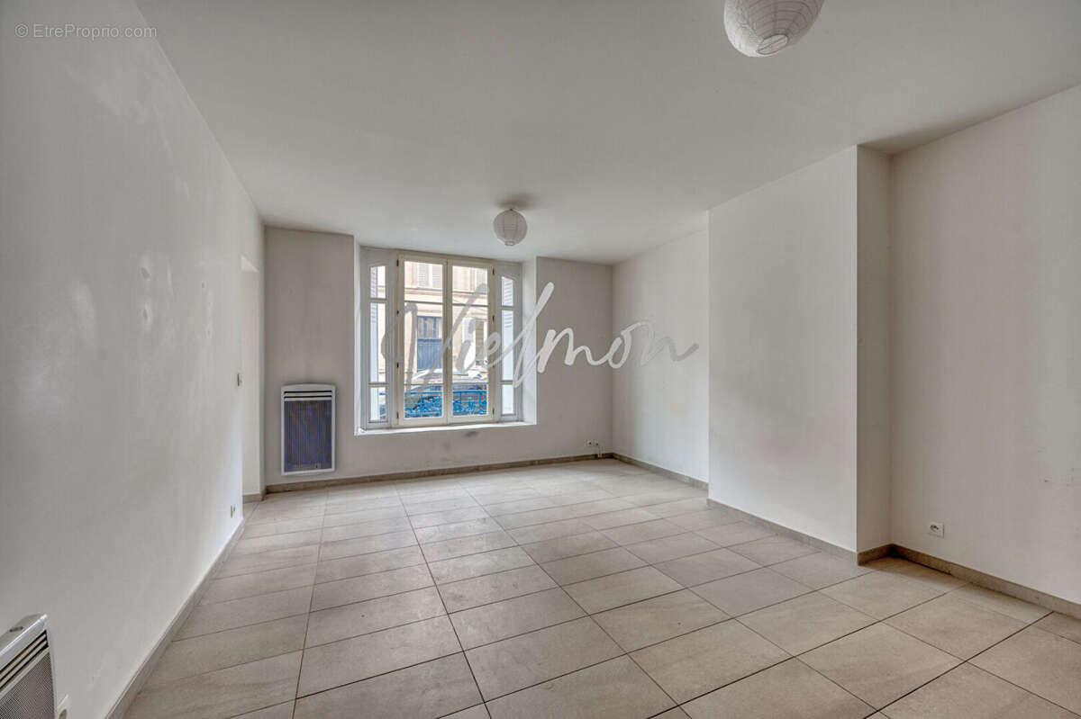 Appartement à VERSAILLES