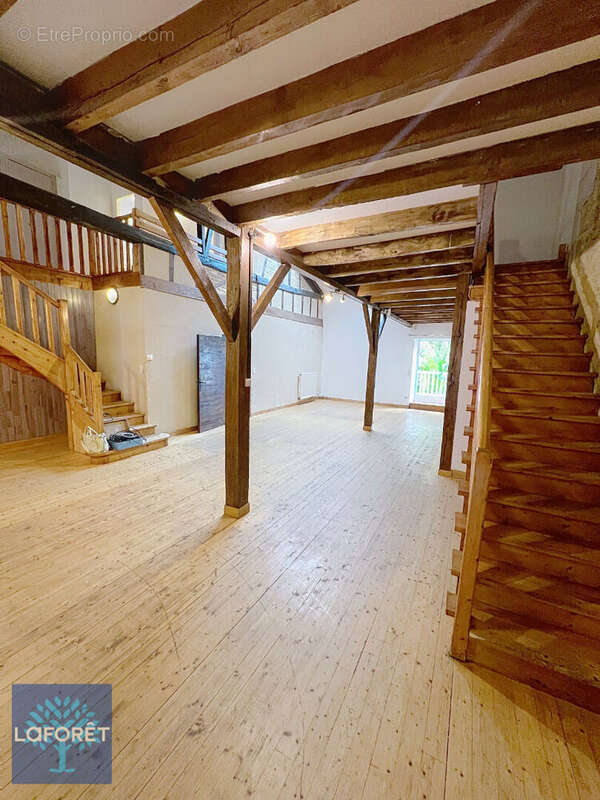 Maison à COULOUNIEIX-CHAMIERS