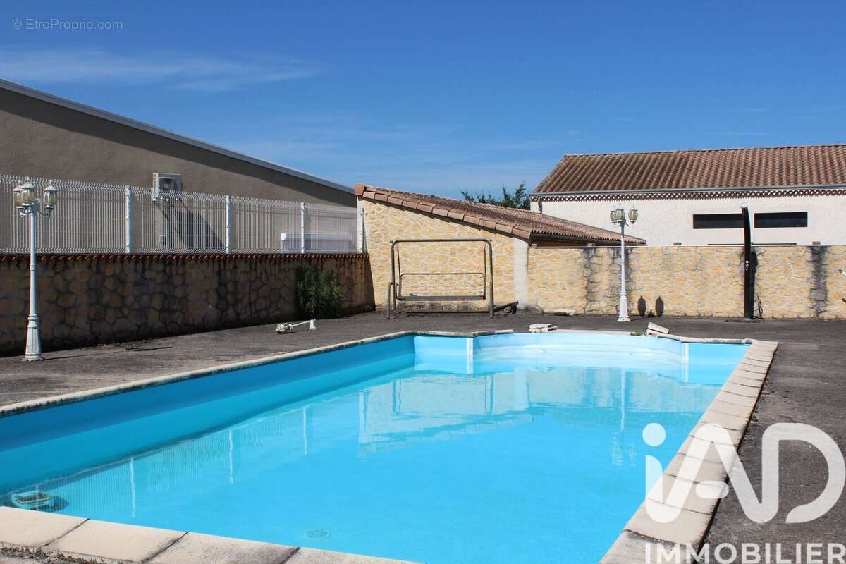 Photo 5 - Appartement à LES MARTRES-D'ARTIERE