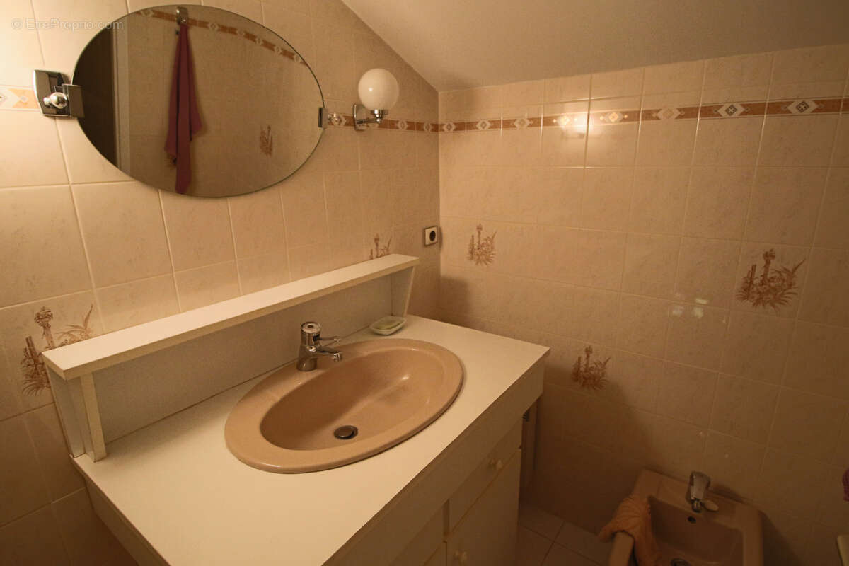 Maison à PUY-L&#039;EVEQUE