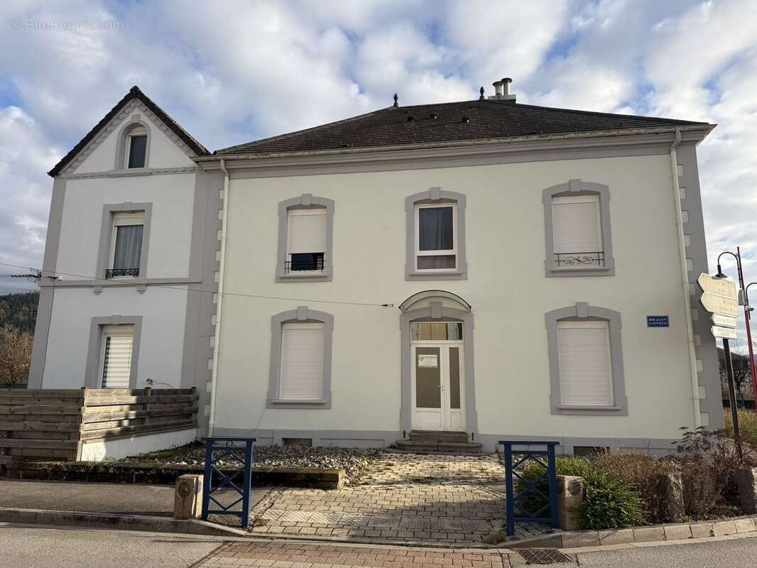 Appartement à SAINT-ETIENNE-LES-REMIREMONT