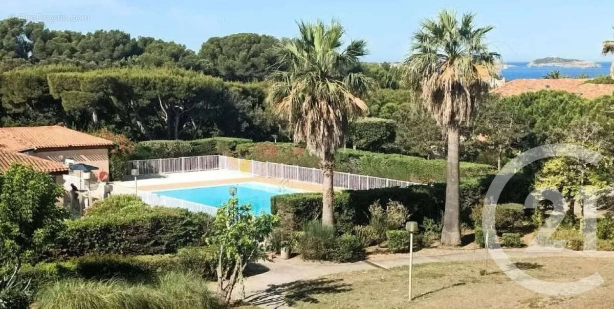 Appartement à SIX-FOURS-LES-PLAGES