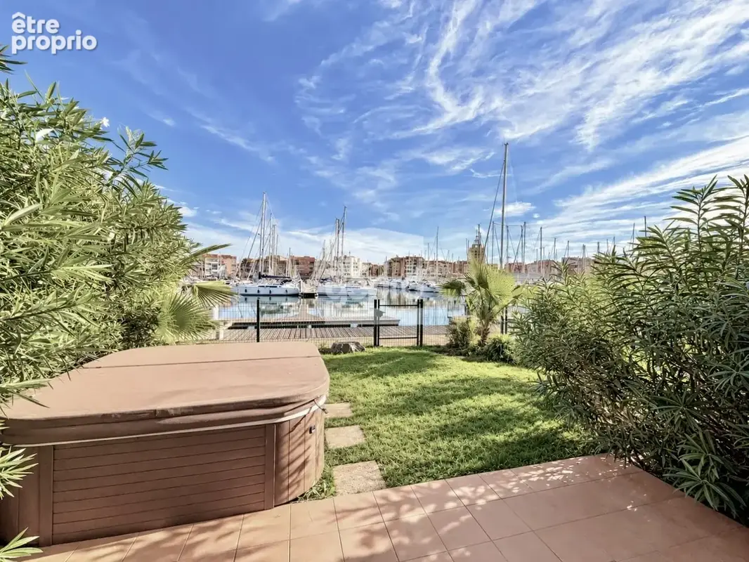 Réf : 2366 - Vente Jolie Marina 4 Pièces avec ponton, garage et vue sur le Port du Cap d'Agde ! - photo 6
