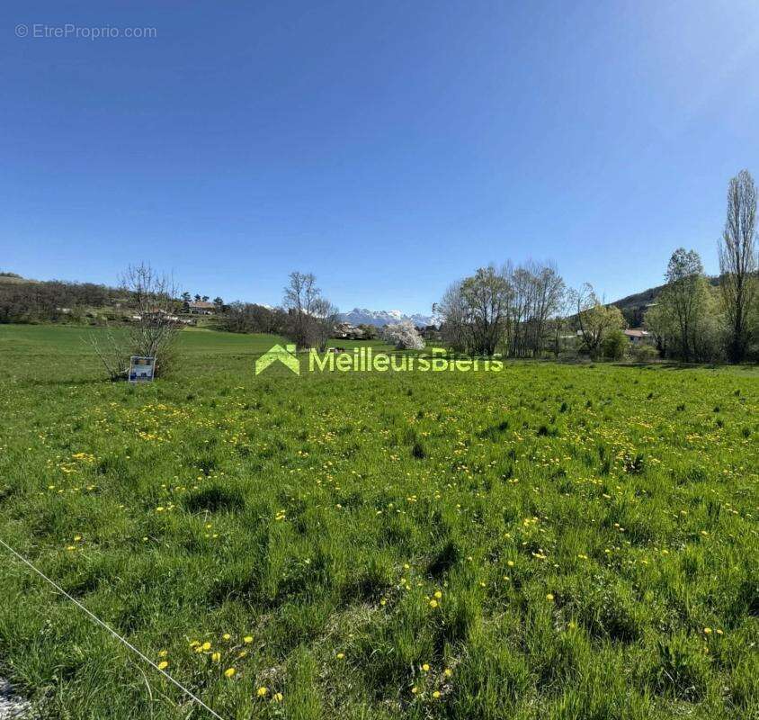 Magnifique terrain à gap, 666 m² viabilisé, pour 200 m2 constructible - photo 2