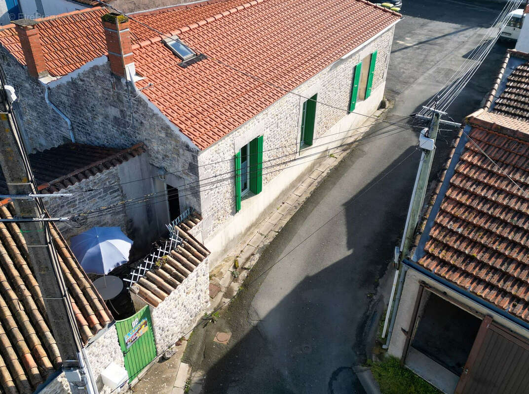 Petite Maison de pays en Pierre . - photo 10