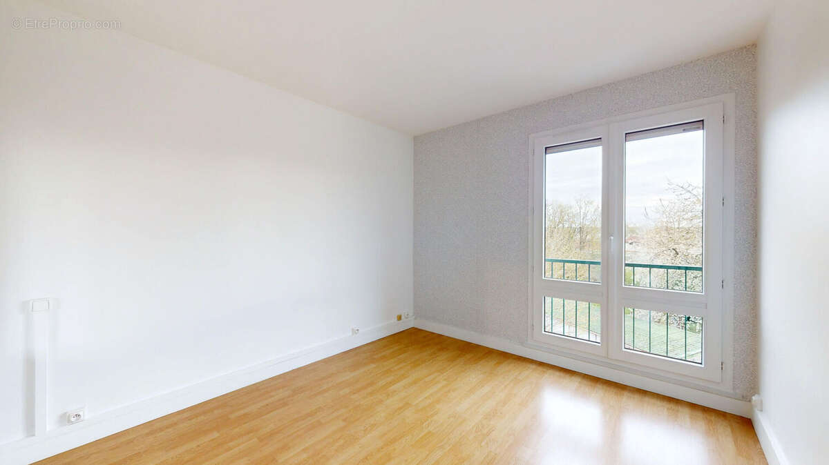 Appartement Bois d'Arcy 4 pièces 75.18 m², 3 chambres, cave et GARAGE - photo 11