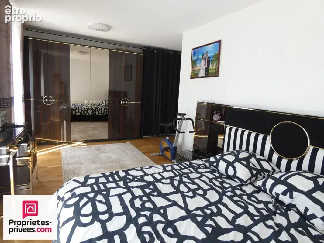 GINASSERVIS VILLA T6 grand standing piscine sur 775 m² - photo 14