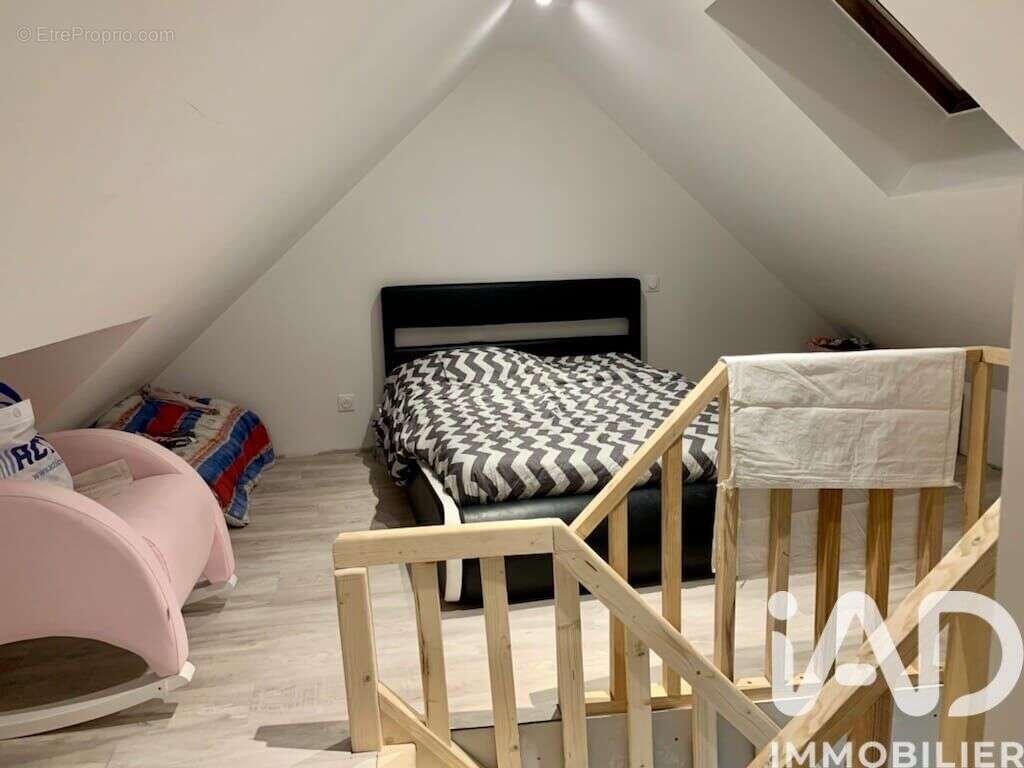 Photo 9 - Appartement à PONT-SUR-YONNE