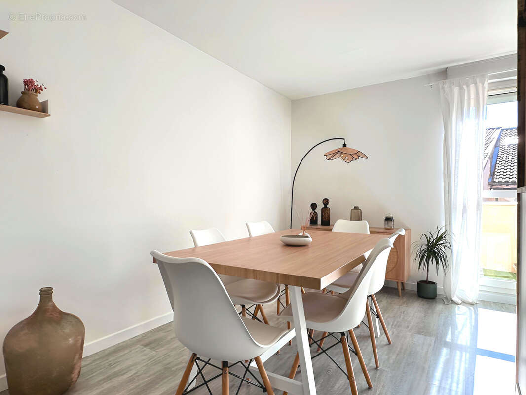 Appartement à SAINT-LAURENT-SUR-SAONE