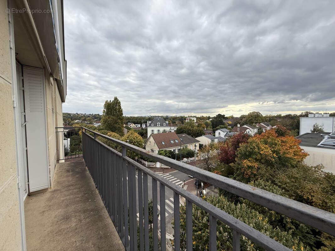 Appartement à SAINT-MAUR-DES-FOSSES