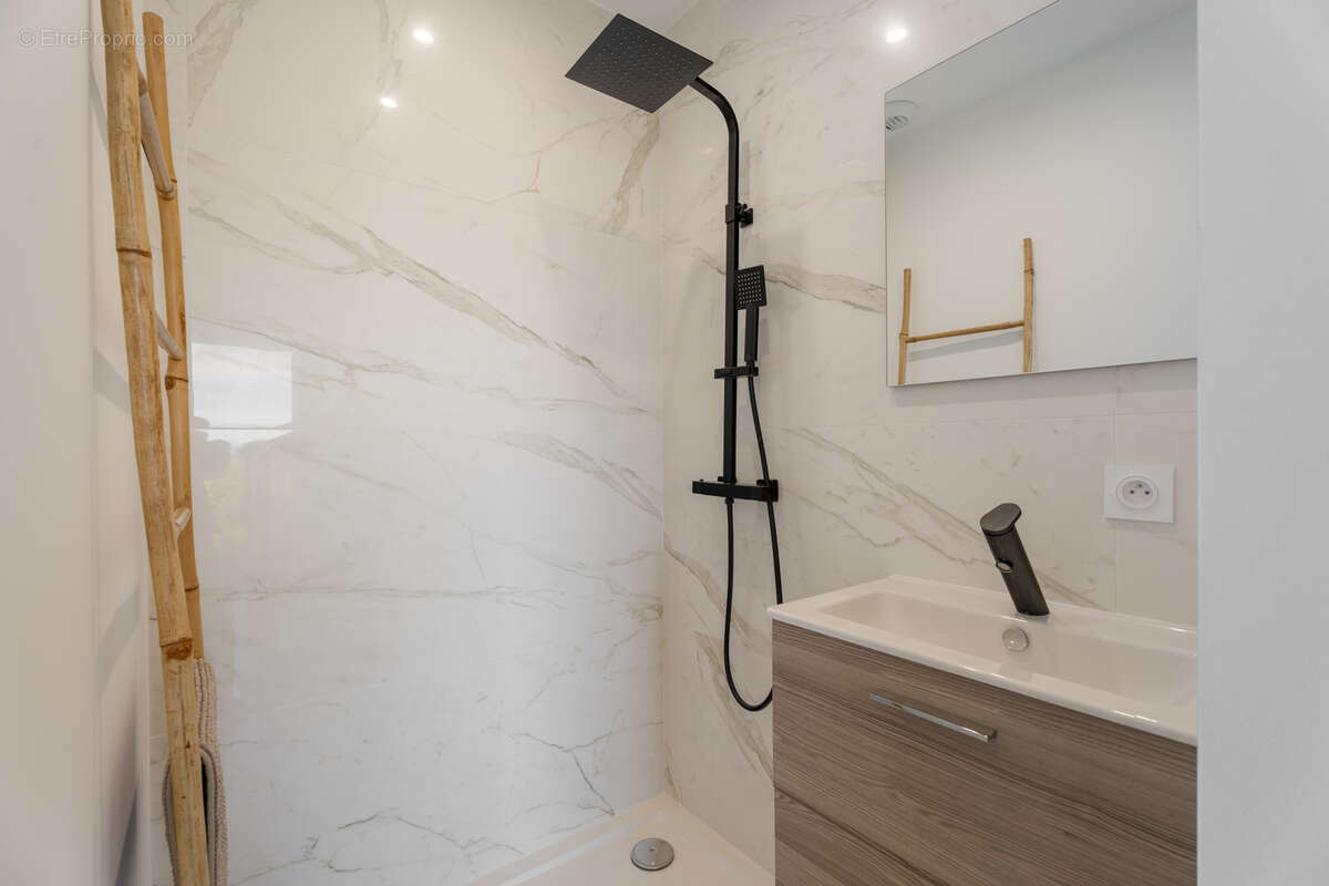 Maison à CARQUEIRANNE