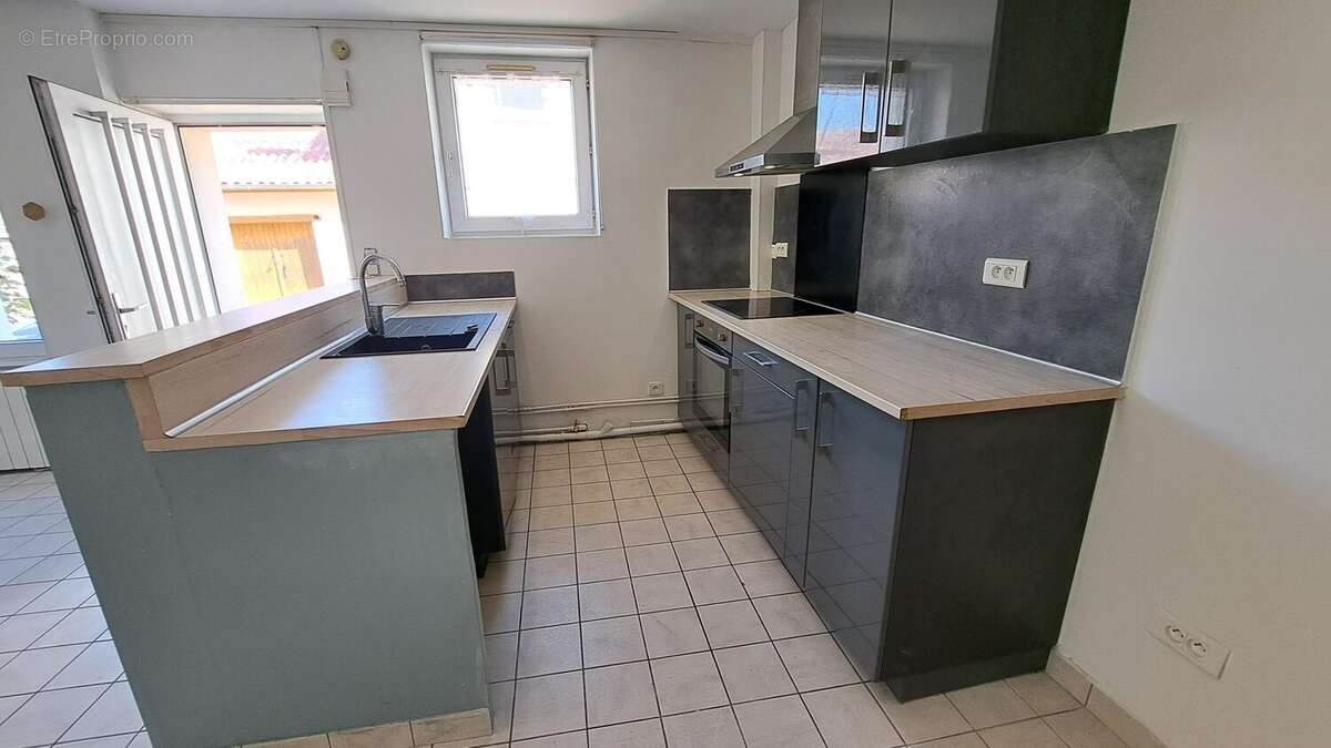cuisine  - Maison à DISSAY