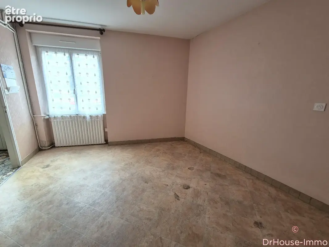 Maison 5 pièces 74 m² à vendre à Gorron (53120) - photo 17