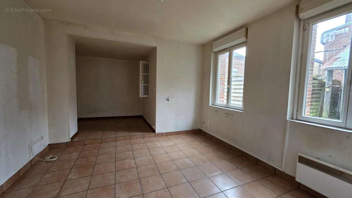 Appartement à GRANDVILLIERS