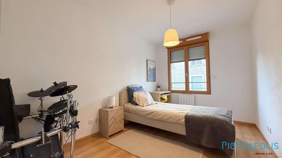 Appartement à COLLONGES-AU-MONT-D'OR