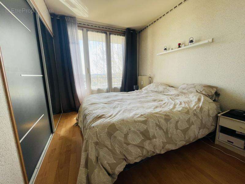 Appartement à PONT-DE-CHERUY