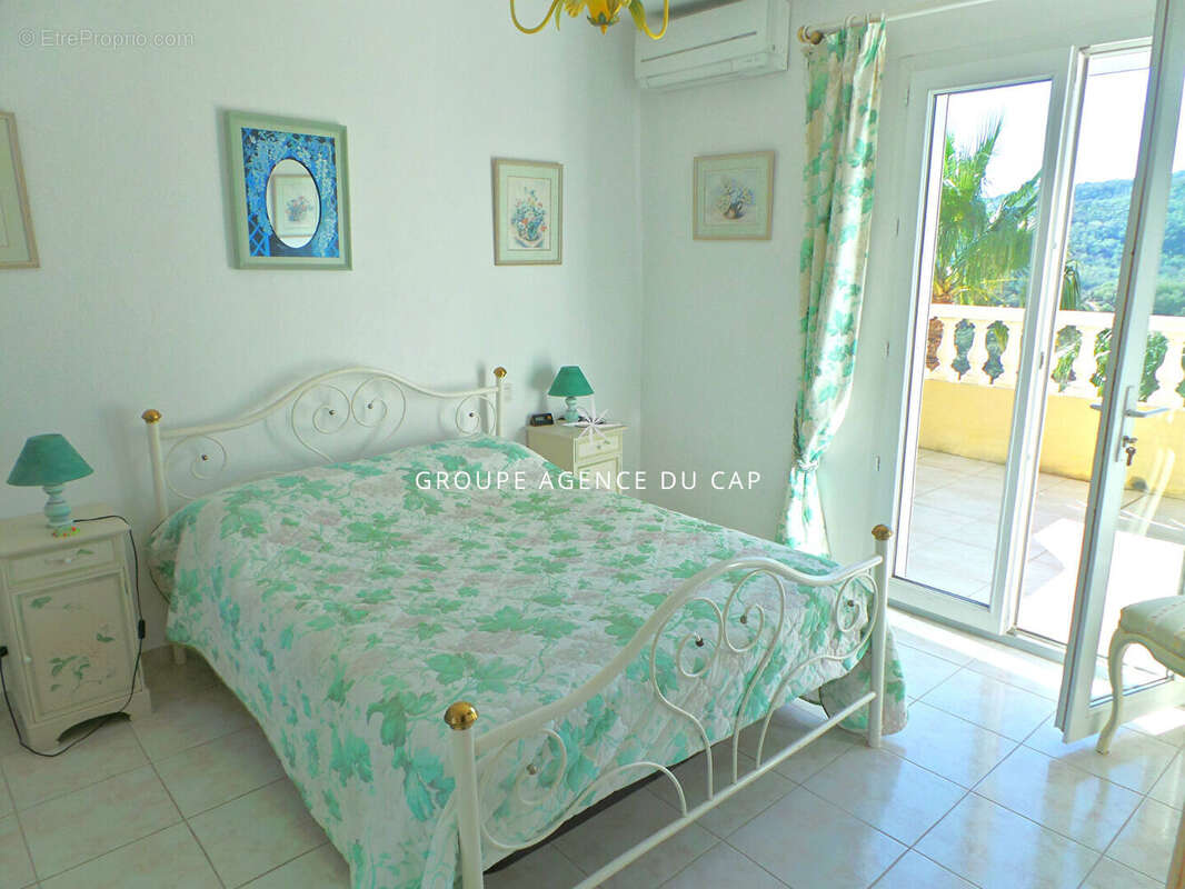 Maison à LES ISSAMBRES