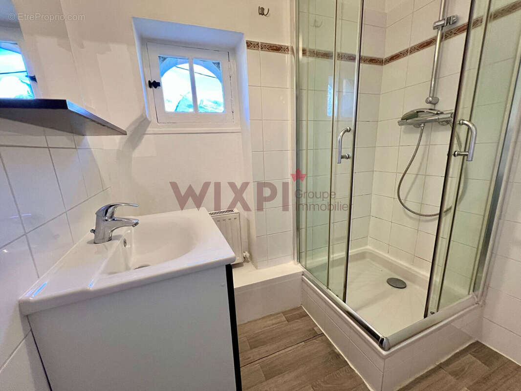 Appartement à SAINT-NAZAIRE-LES-EYMES