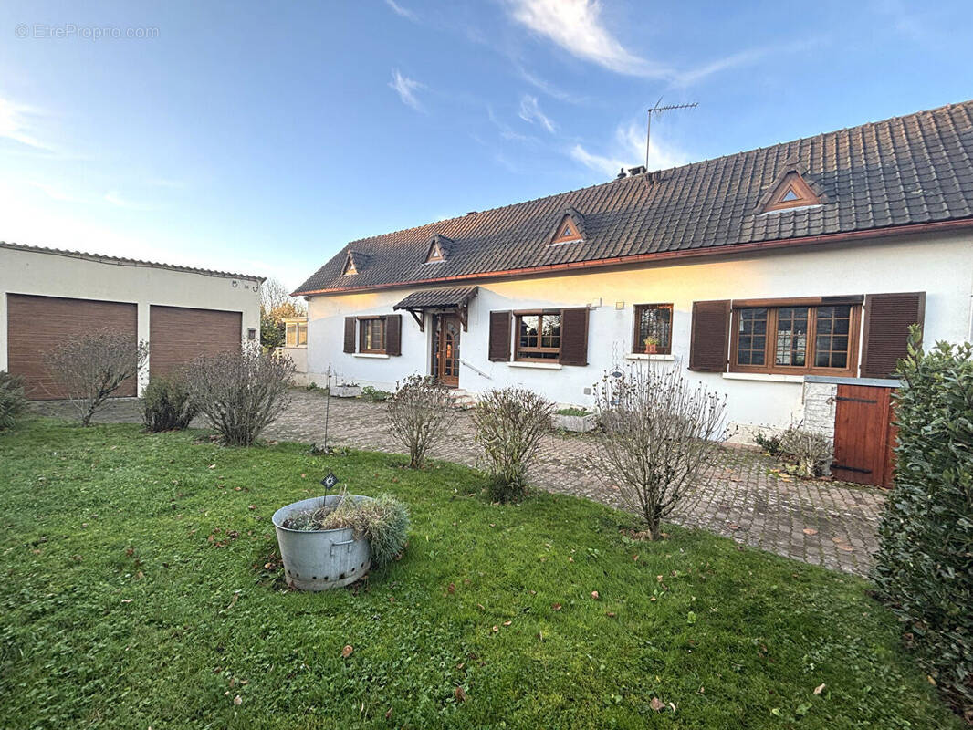 Maison à SAINTE-GENEVIEVE