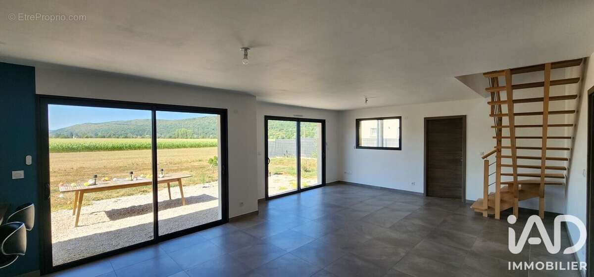 Maison 140 m² à Breres  - photo 3